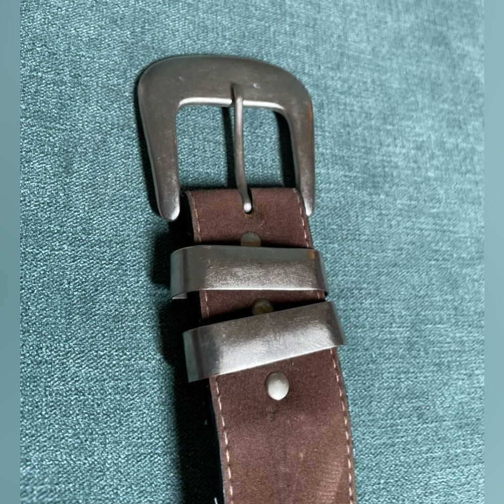 🔥❤️🔥 33” Brown Faux Suede Single Prong Buckle Double Metal  Belt Loop EPC - Picture 3 of 6